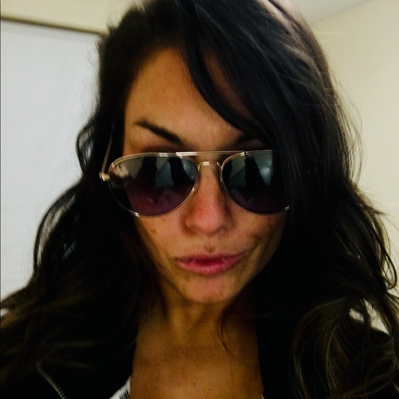 Meet your Posher, Kaitlin - Picture 1 of 1